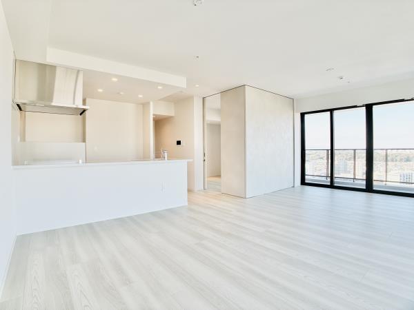 ＴＨＥ　ＴＯＷＥＲ　湘南辻堂 居間