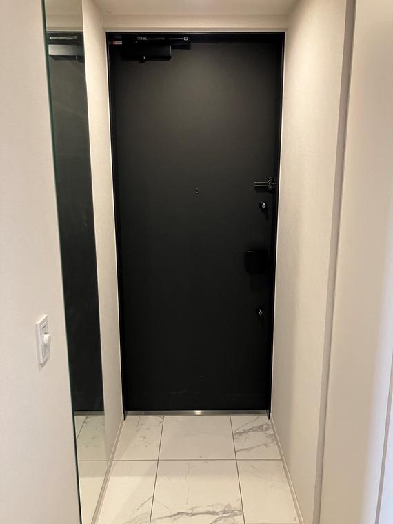 プラウド馬車道 玄関