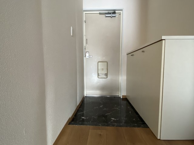 ヒルズ南戸塚 玄関