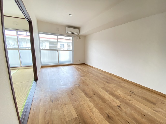 ヒルズ南戸塚 居間