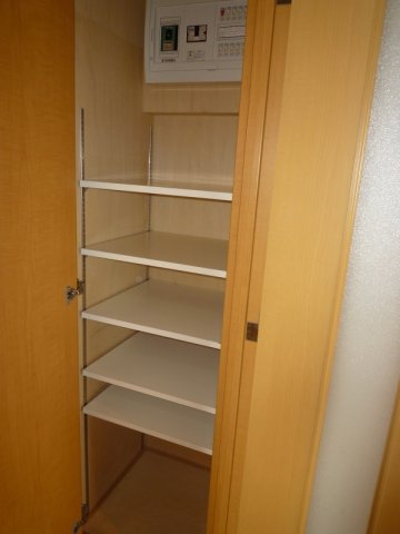 プレジール横濱 収納