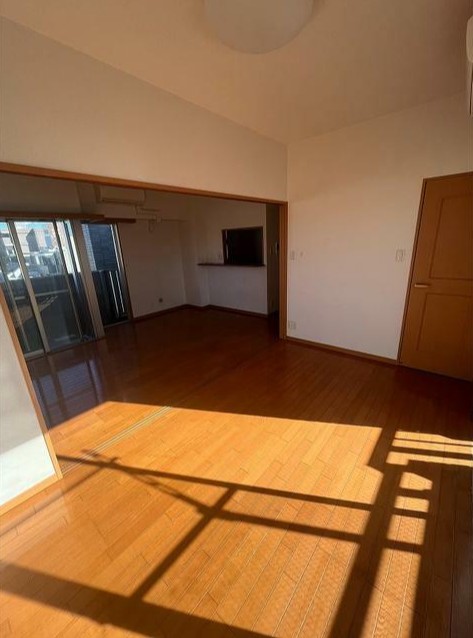 クラージュKAMAKURAYA 居間