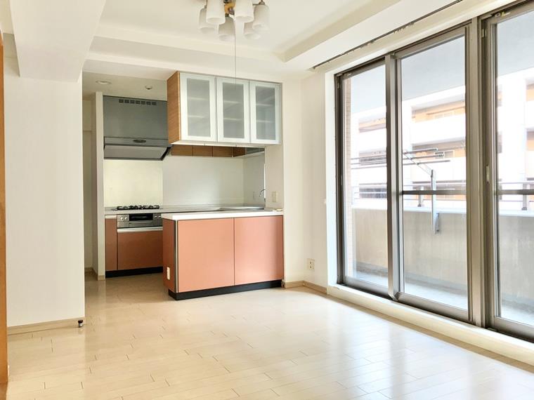 ライオンズマンション横濱元町キャナリシア 居間