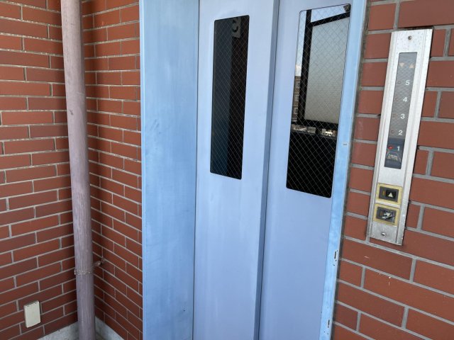 アベニュー・ドミール その他