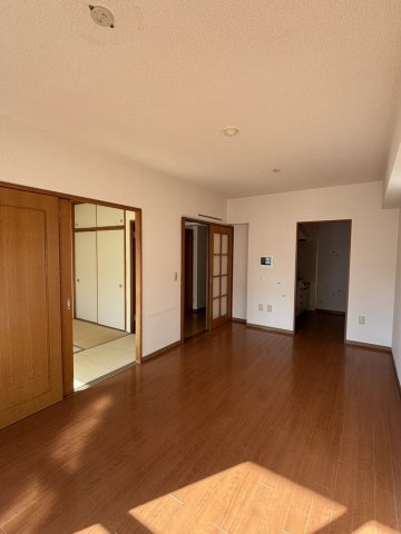 ハイランド磯子Ⅰ 居間