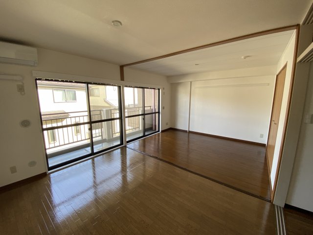 岩澤マンション 居間