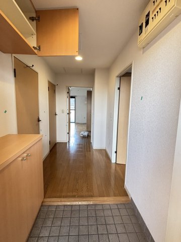 ヒルサイド森 玄関