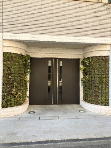 セルアージュ横濱関内エリーゼ エントランス