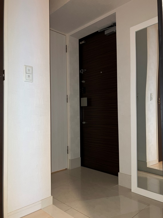 セルアージュ横濱関内エリーゼ 玄関