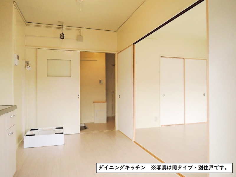 下九沢第4　20号棟 居間