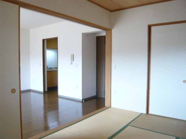 グレイスフル六ツ川 