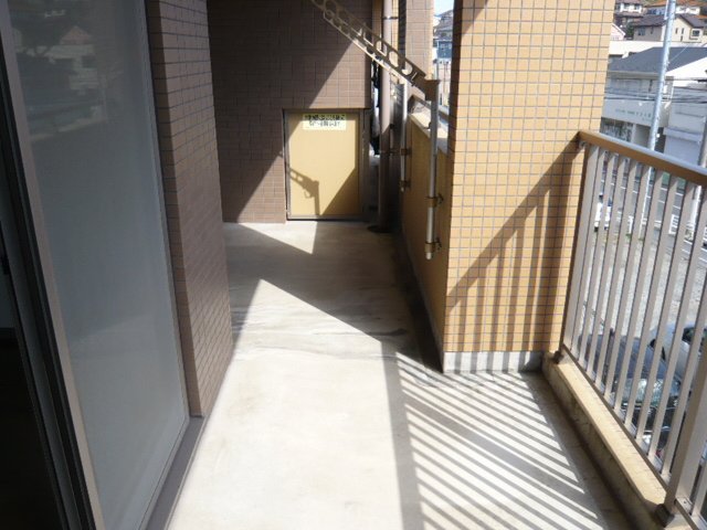 グレイスフル六ツ川 バルコニー