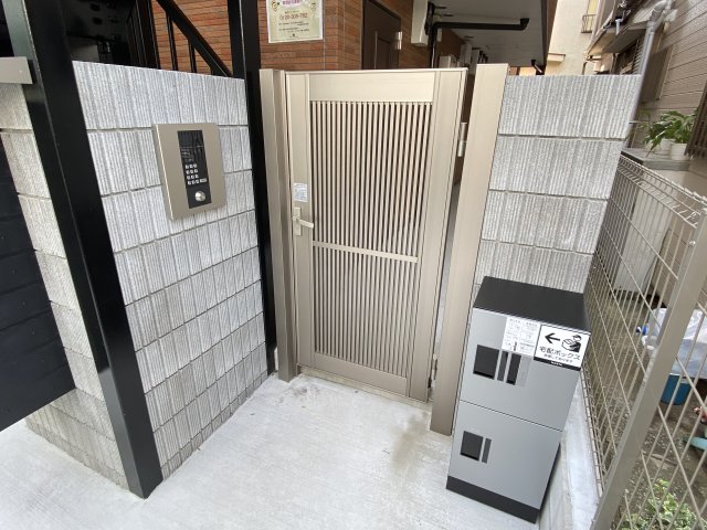 ベイルーム横浜生麦 エントランス