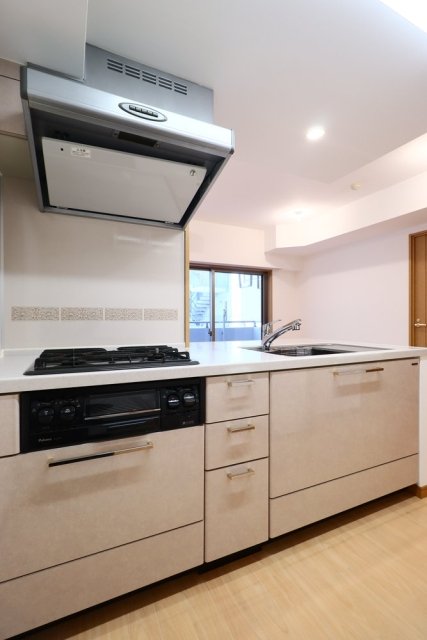 リブゼ横浜紅葉坂 キッチン