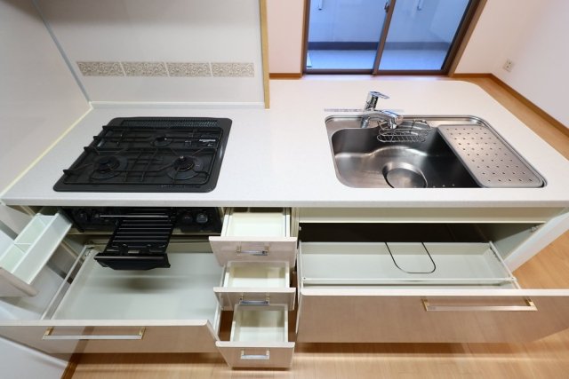 リブゼ横浜紅葉坂 キッチン