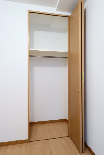 リブゼ横浜紅葉坂 収納