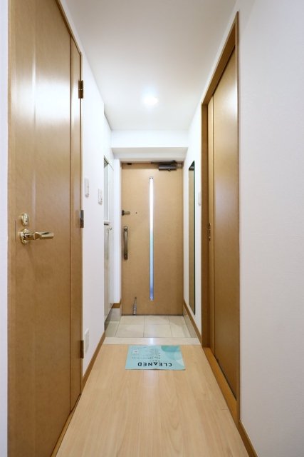 リブゼ横浜紅葉坂 玄関