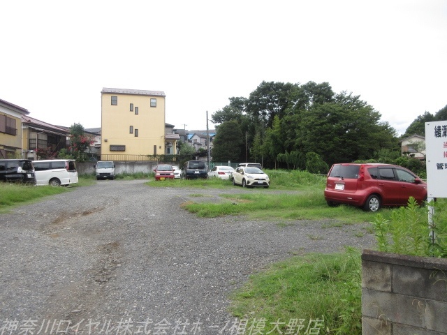 綾瀬寺尾本町　3号棟 駐車場