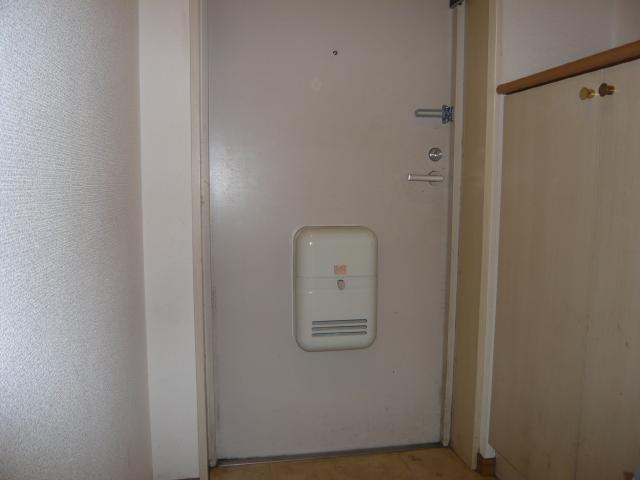 アバン・パルク横浜 玄関