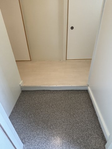 上郷西ヶ谷　16号棟 玄関