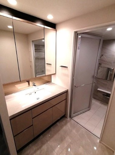 THE YOKOHAMA FRONT TOWER 洗面