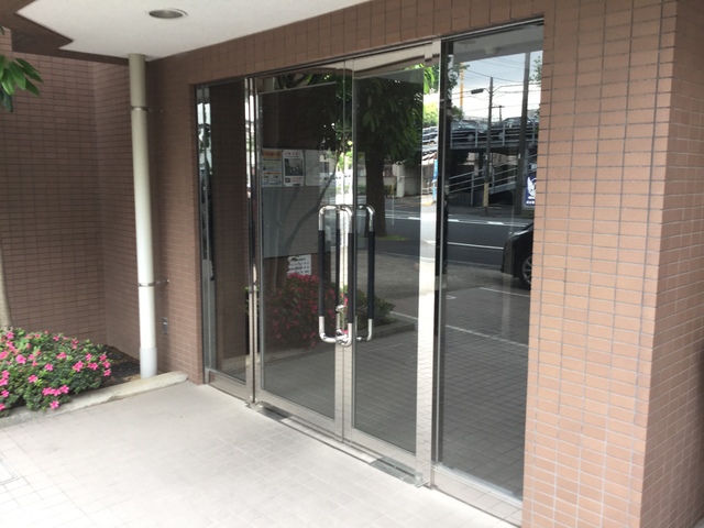 T's garden鶴見市場 エントランス