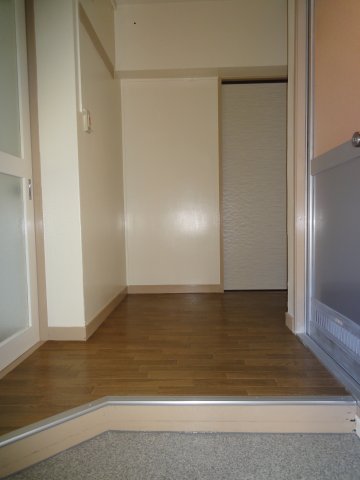 藤沢湘南台　6号棟 玄関