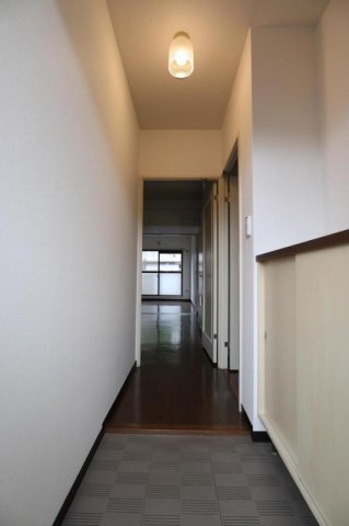 メゾン・クレール 玄関