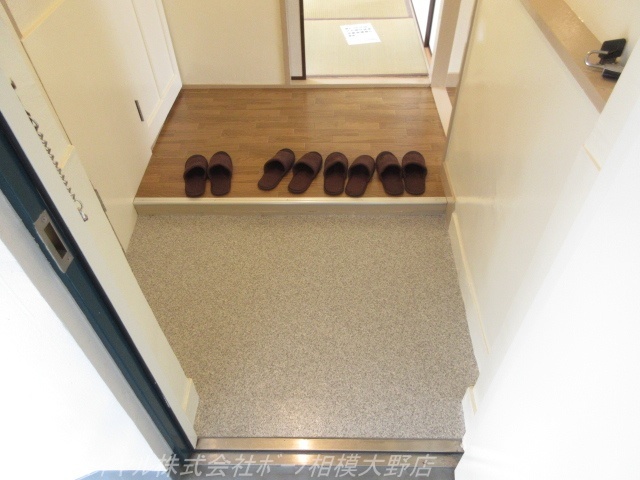 緑ヶ丘第7　4205号棟 玄関