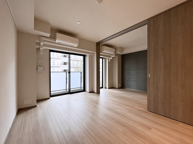 ラティエラ武蔵小杉 居間