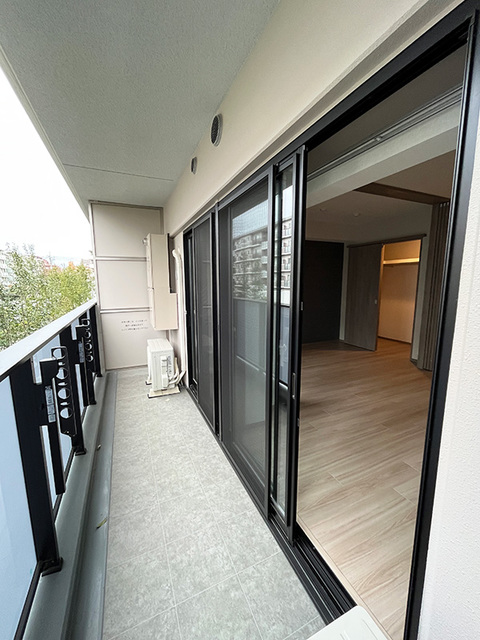 ラティエラ武蔵小杉 バルコニー