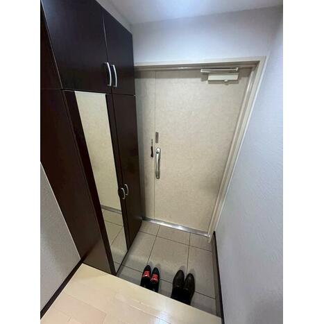 シェリーヒルズ横浜 玄関