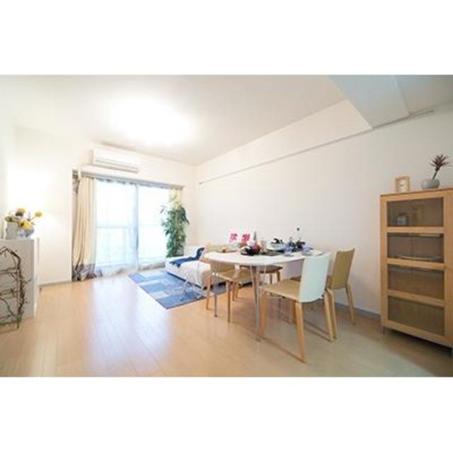 グリーンフォレスト宮前平 居間