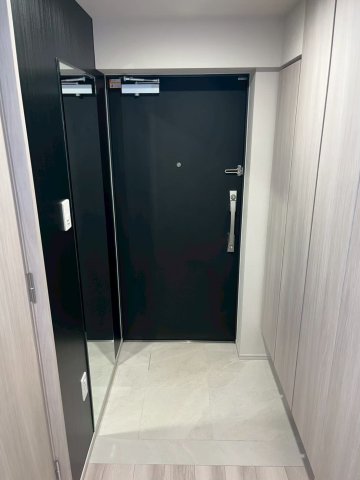 クリオ横浜ザ・グラン 玄関