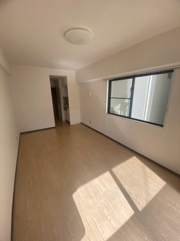 プラザ境町 居間