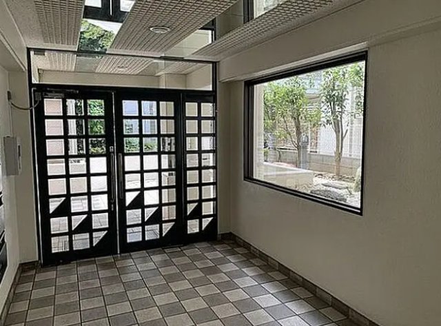 プラザ境町 エントランス