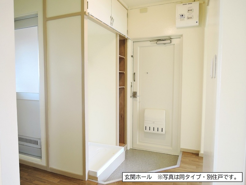 相模原田名　　3号棟 玄関