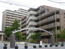 フロール川崎下平間 2線2駅利用可能 新川崎 鹿島田徒歩圏の 公共住宅 鹿島田には商店街あり Ur 公共住宅探すなら 公共住宅賃貸募集センター そごう横浜9階